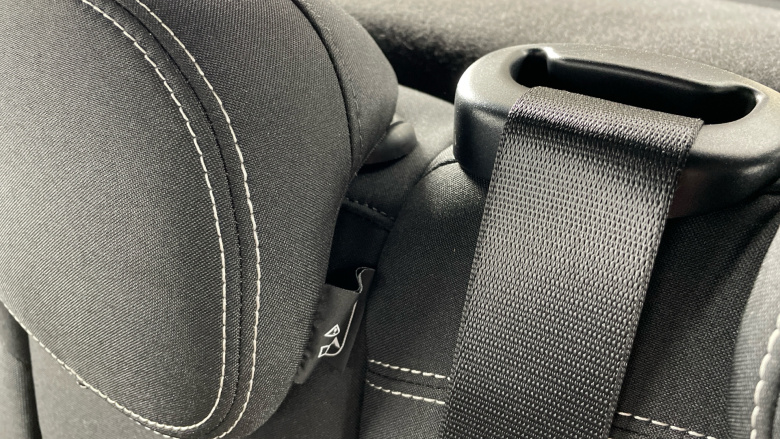 MINI Hatchback 2.0 Cooper S Sport II 5dr Auto [Comfort/Nav Pack] Petrol Hatchback